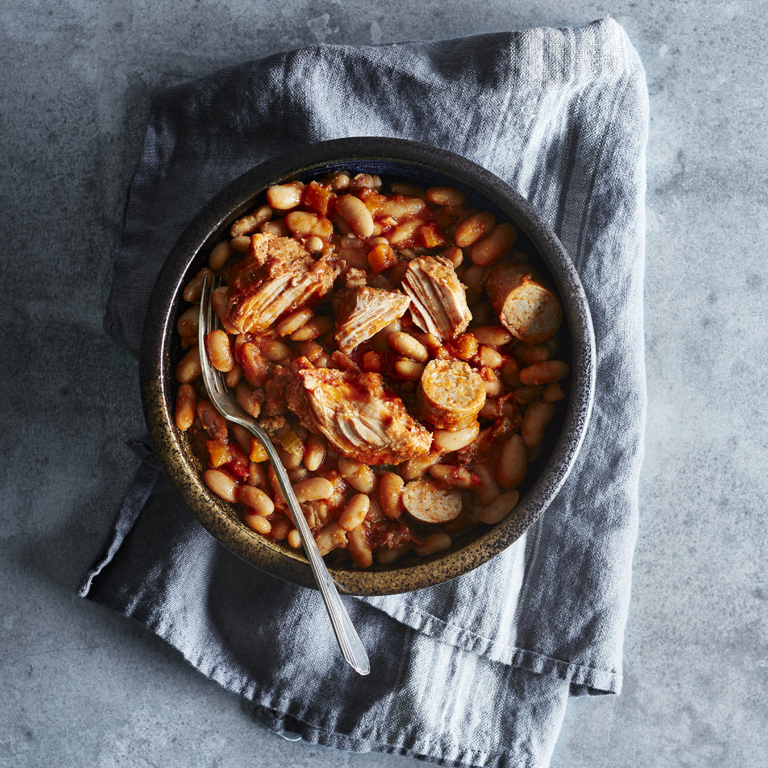 Cassoulet : origine, ingrédients et différences entre Castelnaudary, Toulouse et Carcassonne